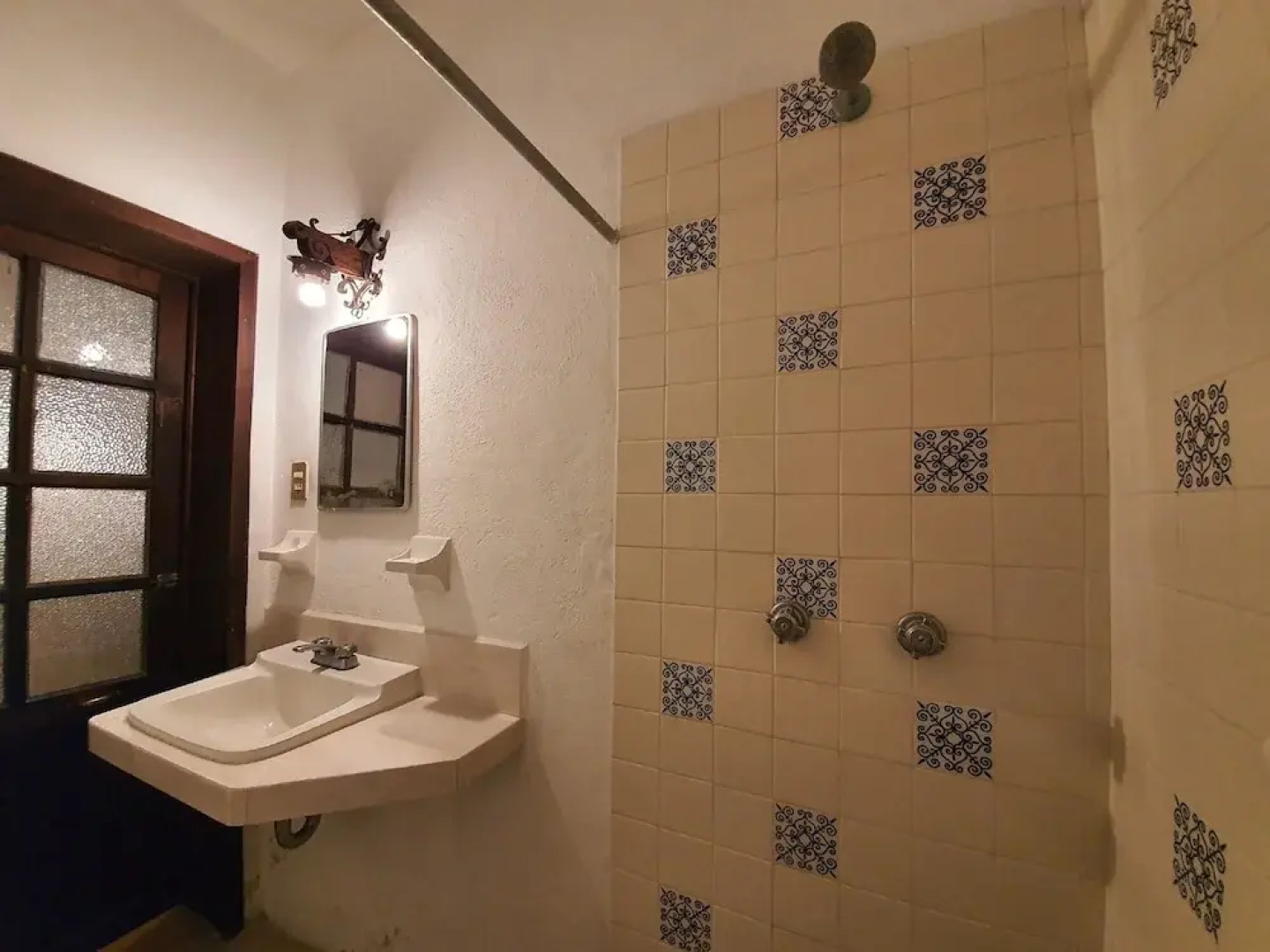 Hotel Colonial Restaurante & Bar