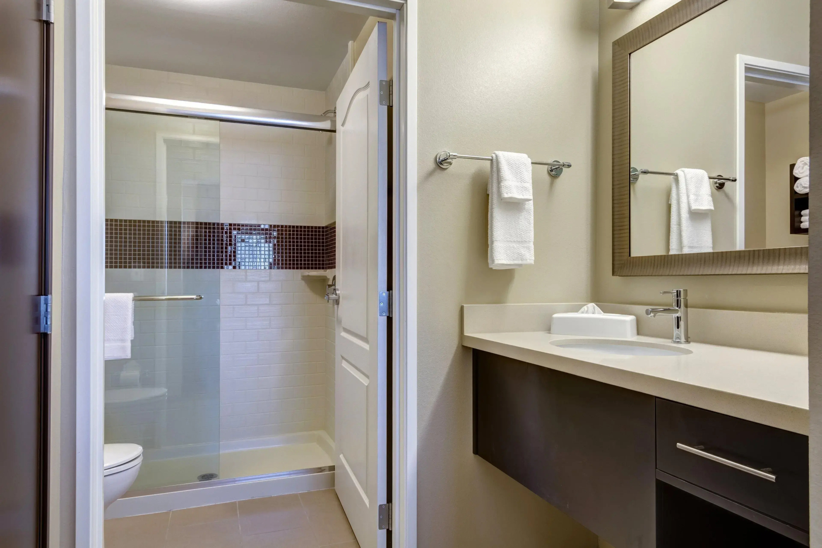 Staybridge Suites St Louis - Westport by IHG