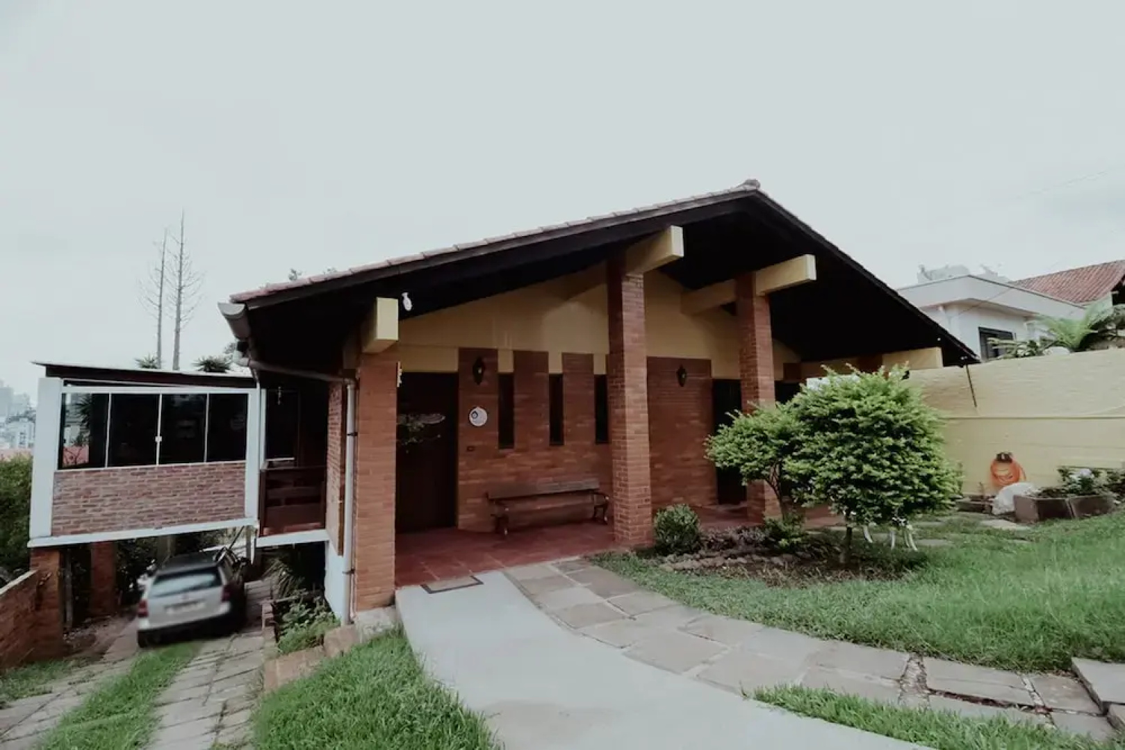 Tima Casa Ampla em Localiza o Privilegiada