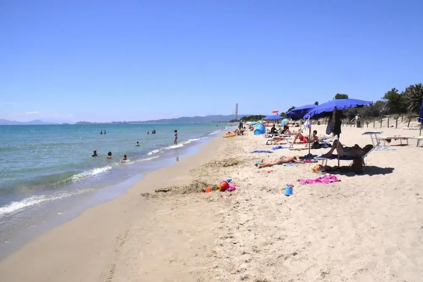 Bungalow in Riotorto Near sea Beach