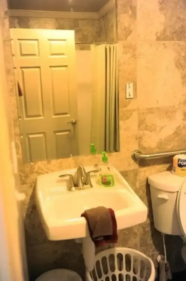 Camelot Inn at Honeyville
