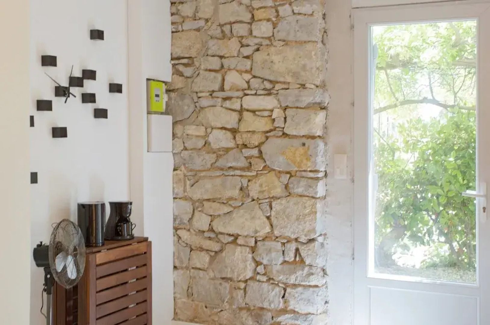 GregBnb - Mur en pierre - Terrasse + parking privé