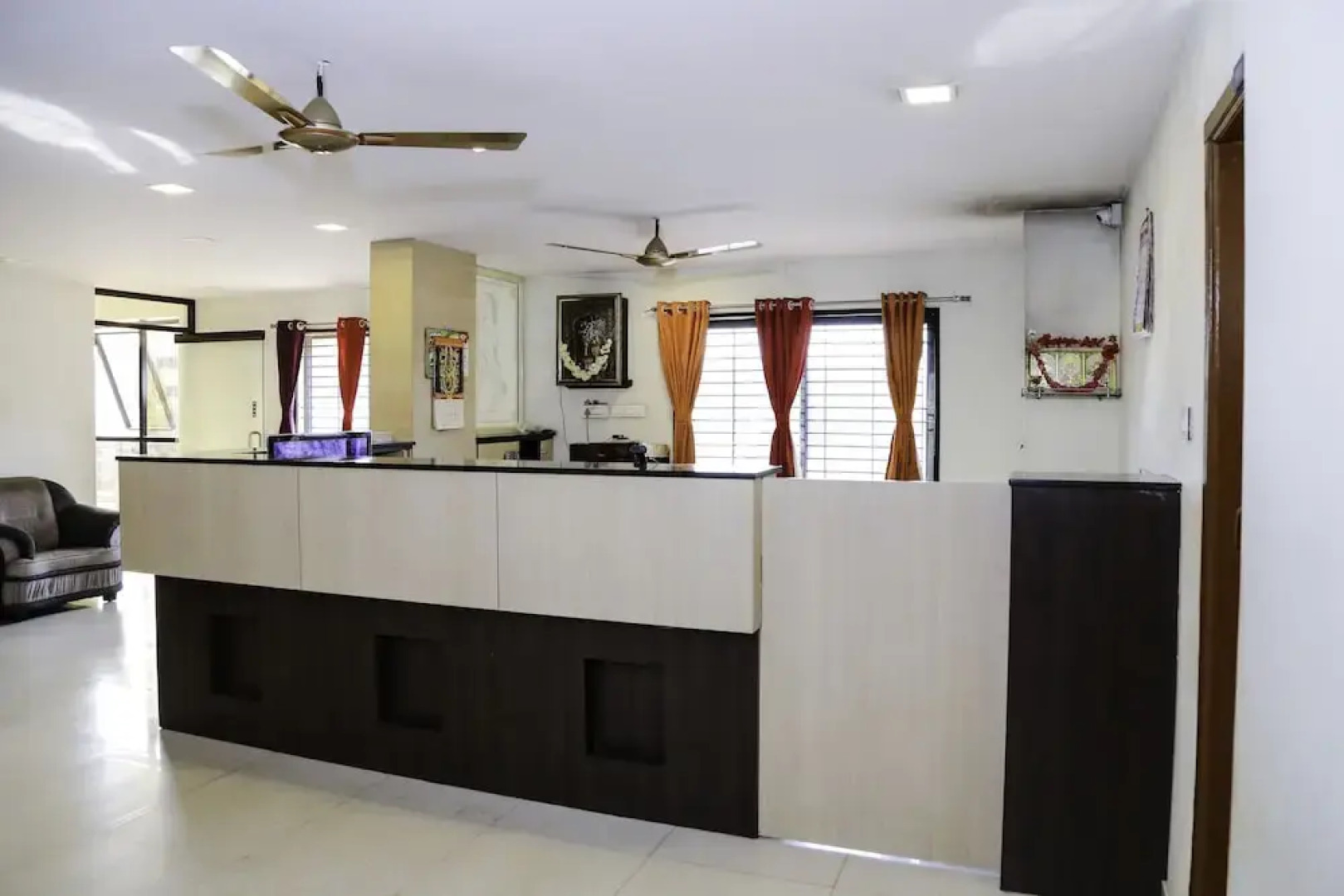 OYO 24265 Hotel Nagu Palace