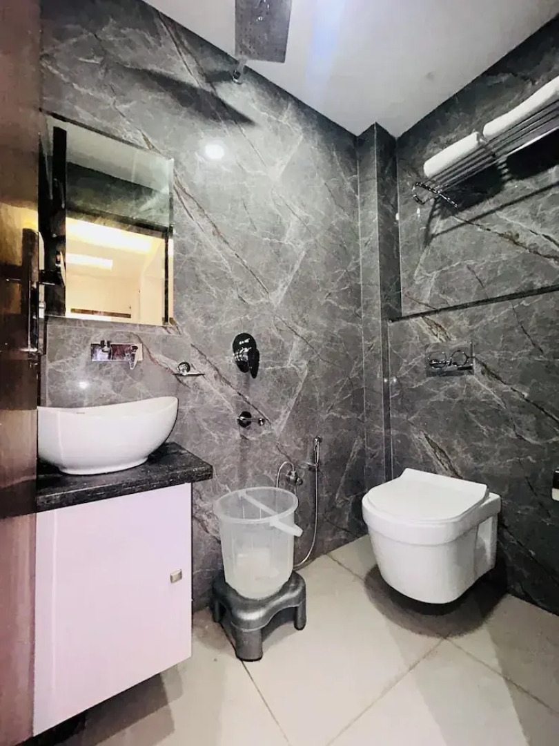 Hotel Care Residency By OYO Rooms