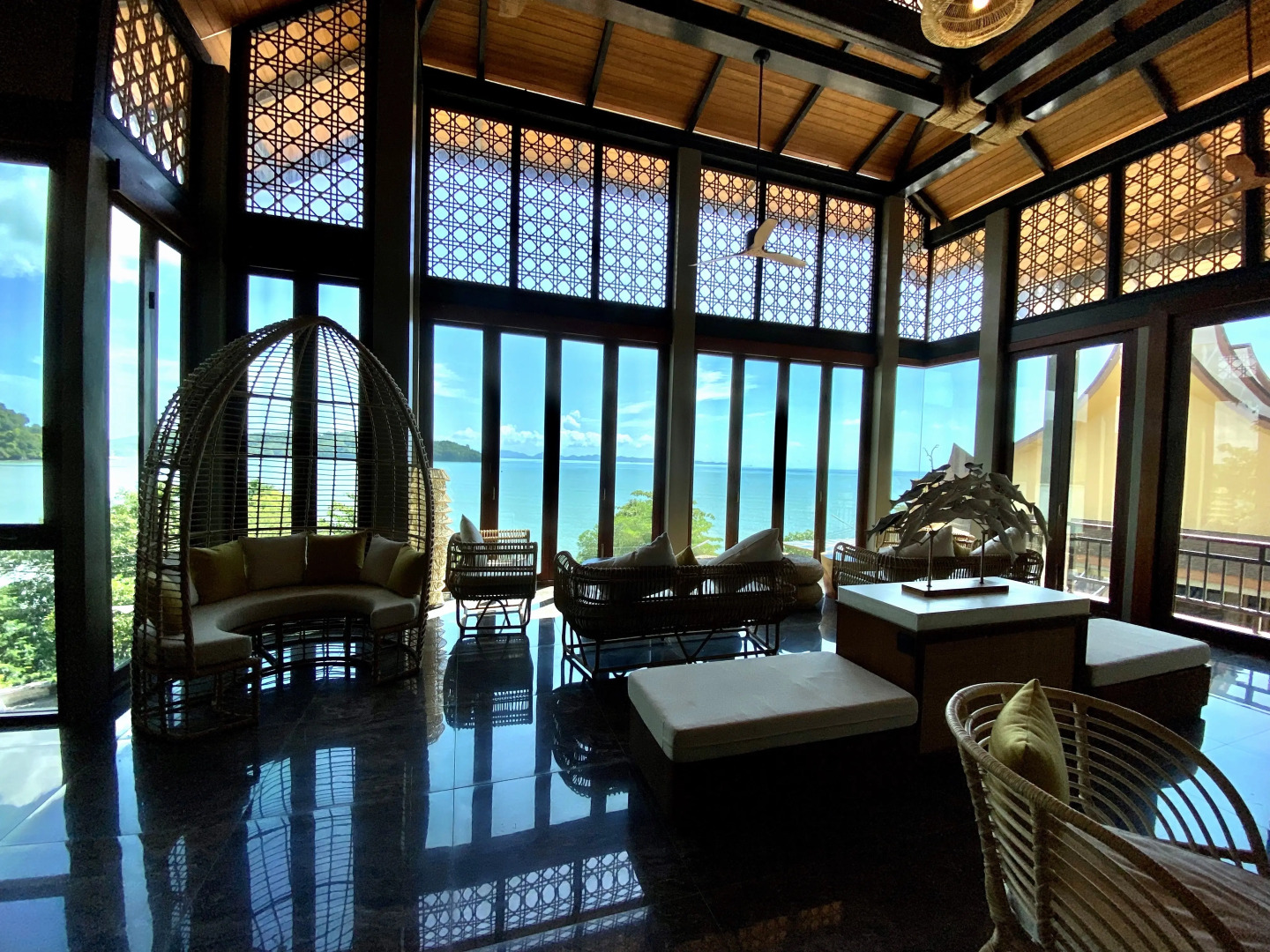 SINAE Phuket Luxury Hotel