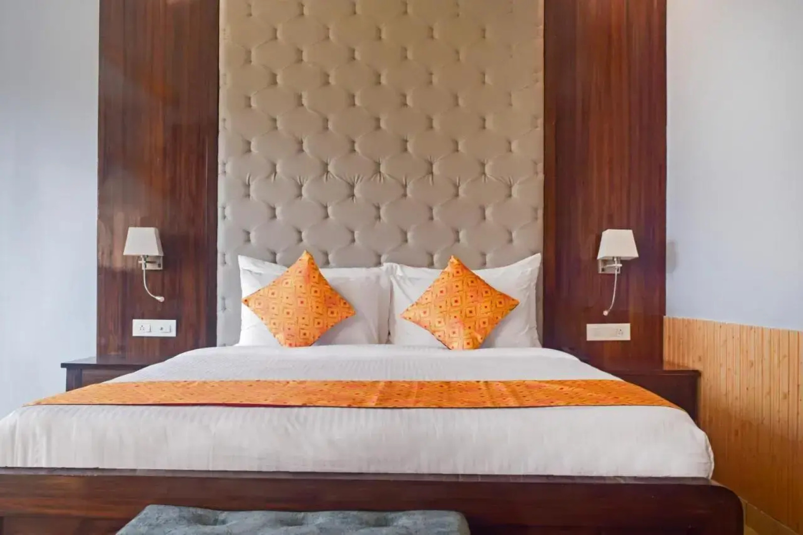 Sterling Kastoori Rudraprayag