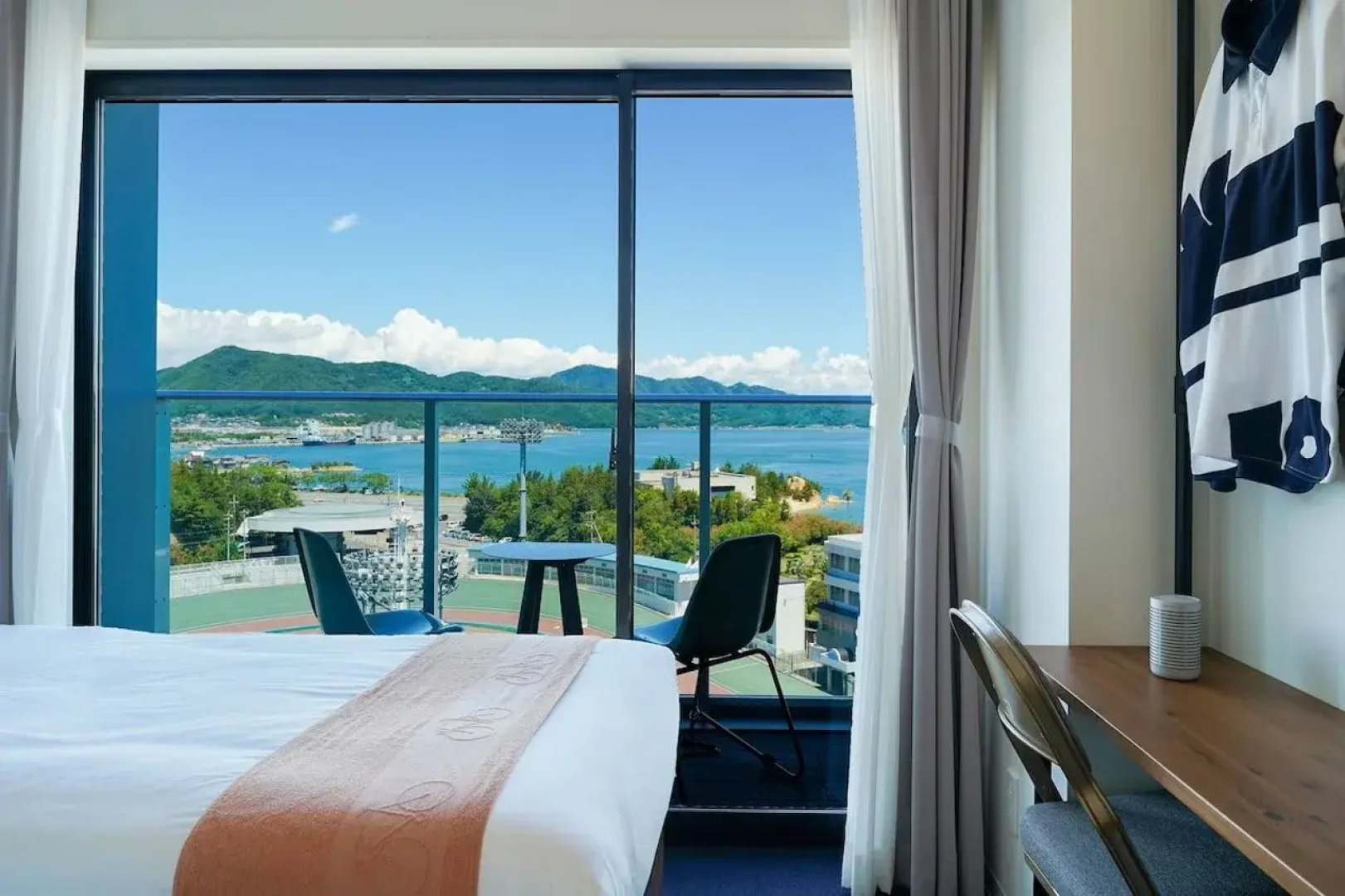 SETOUCHI KEIRIN HOTEL 10 by Onko Chishin