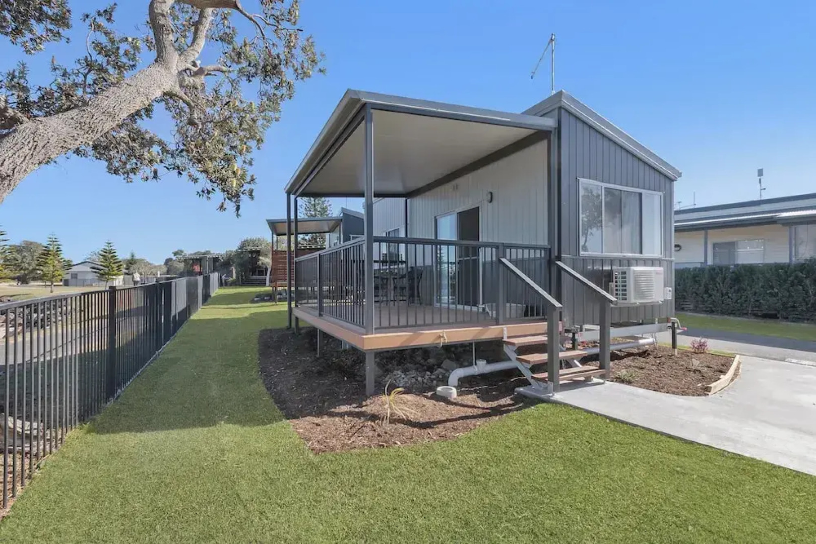 Reflections Shaws Bay - Holiday Park