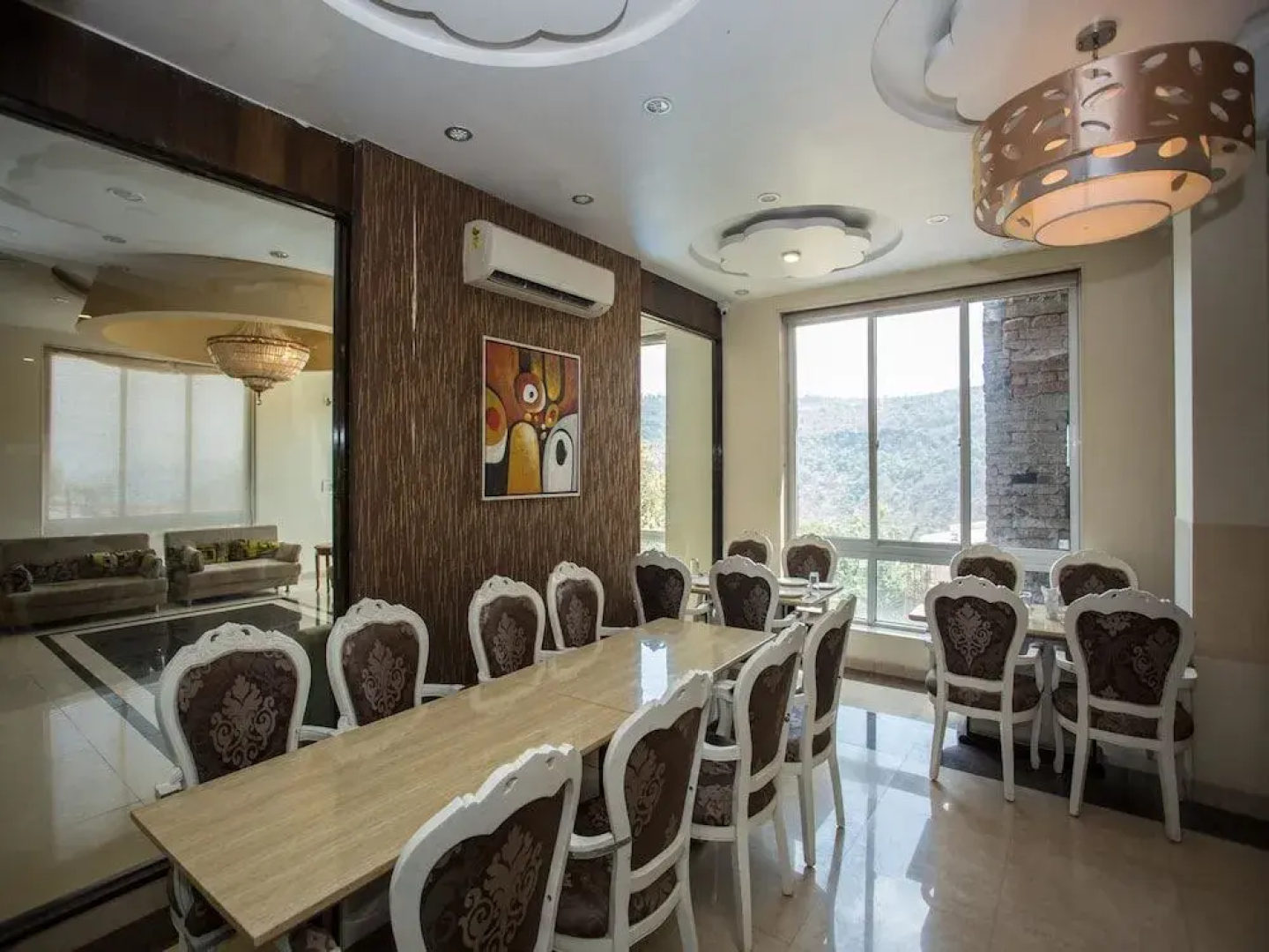 OYO 2377 Hotel Residency