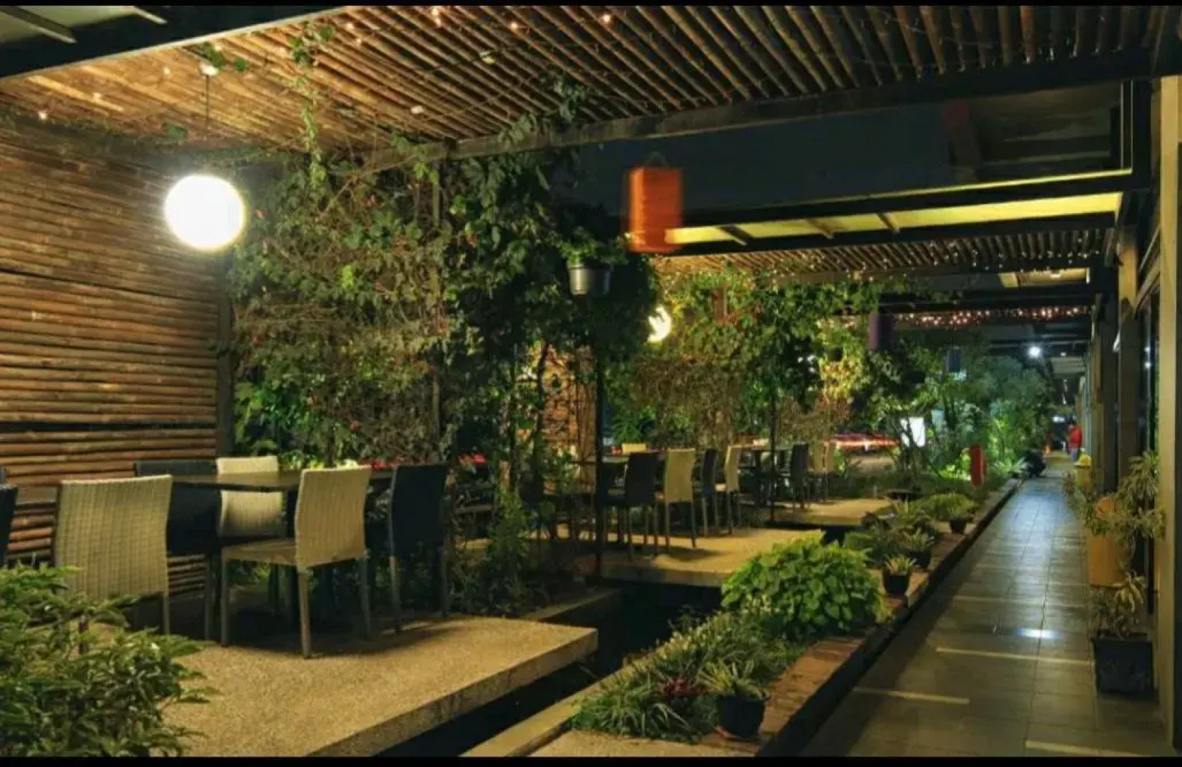 Studio Seventeen - the EDGE Apartment