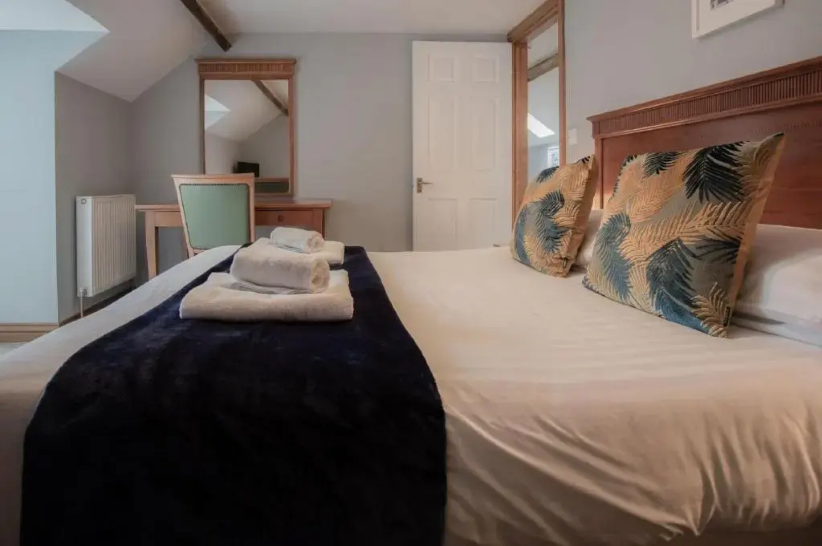 Rose Coach House - 3 Bedroom Cottage - Pendine