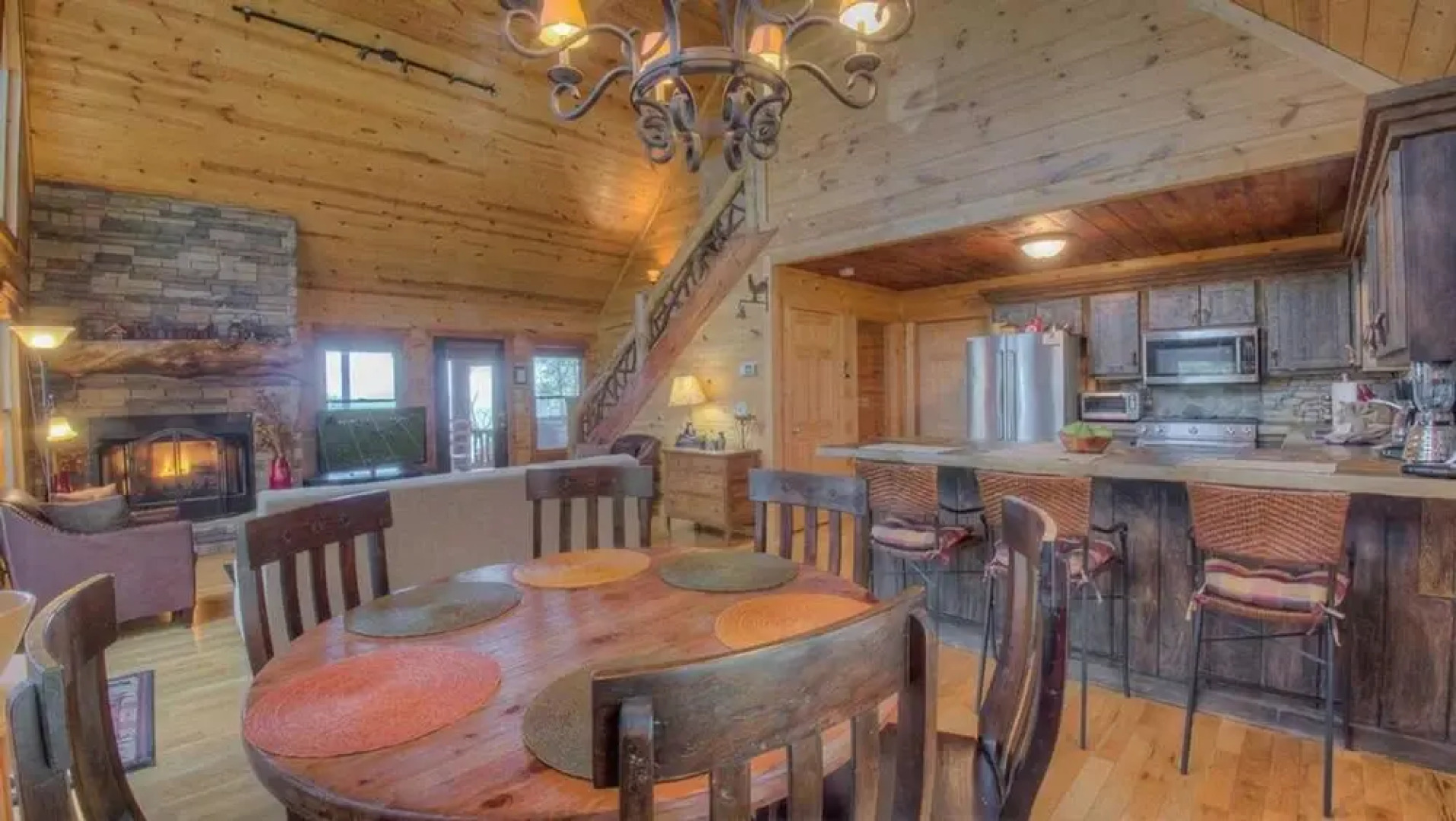 Bent Tree by Escape to Blue Ridge