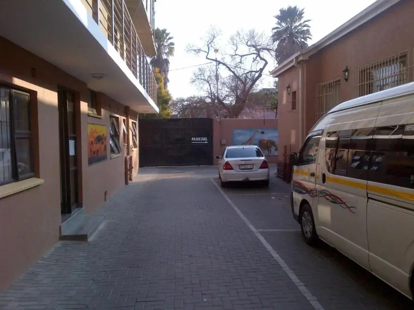 Chisam Guest Lodge