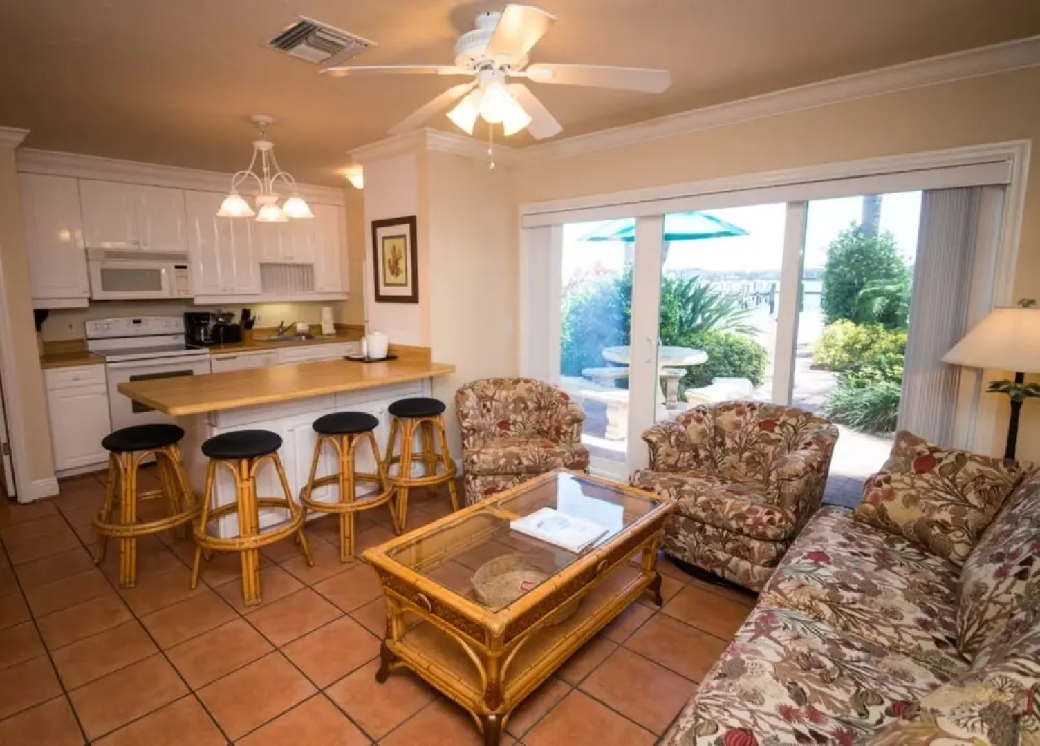 Tortuga Inn Beach Resort