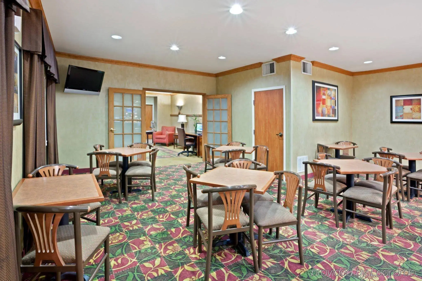 Clarion Pointe Medford