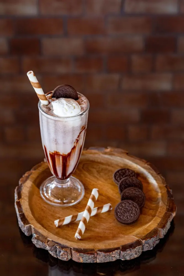 The Hotel Js Souvenir