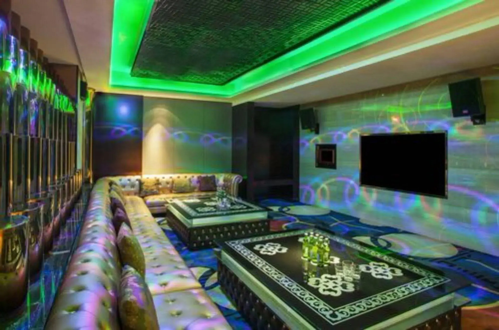 Tanglong International Hotel