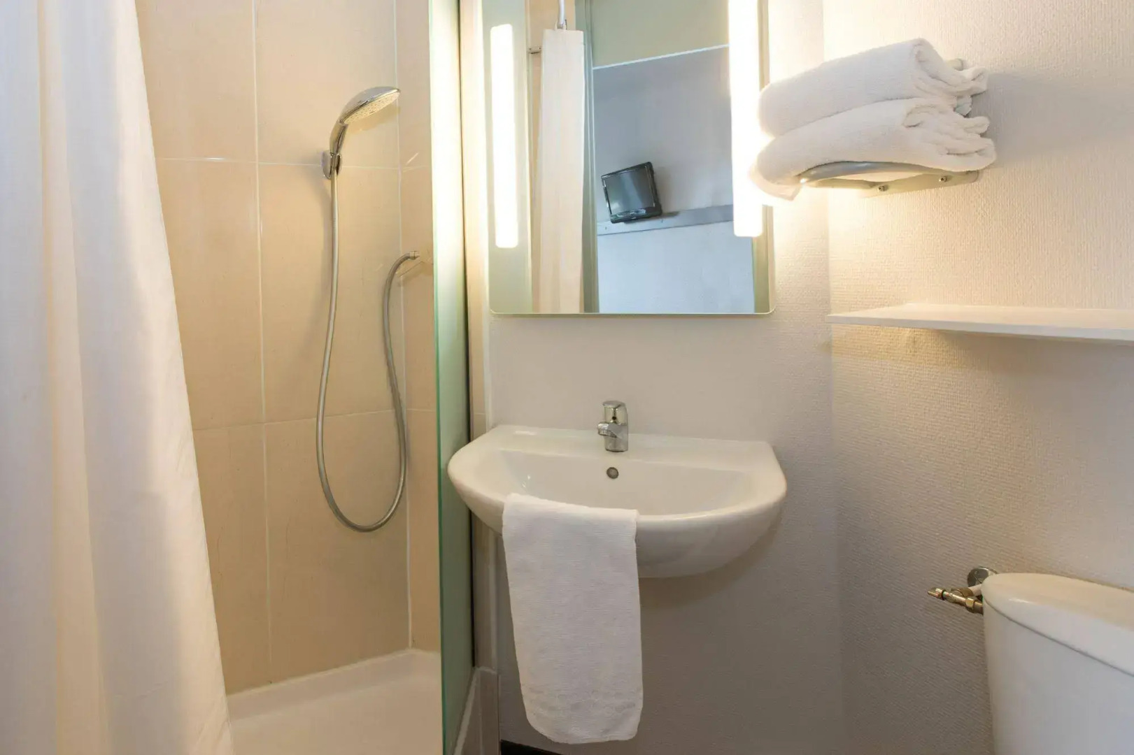 B&B HOTEL Rennes Est Cesson-Sévigné