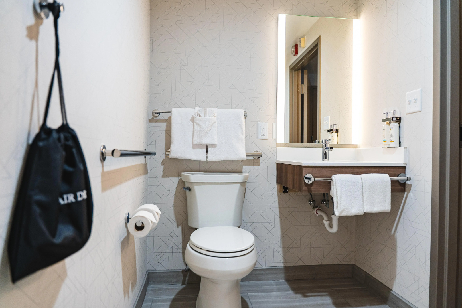 Holiday Inn Express Frazer - Malvern by IHG