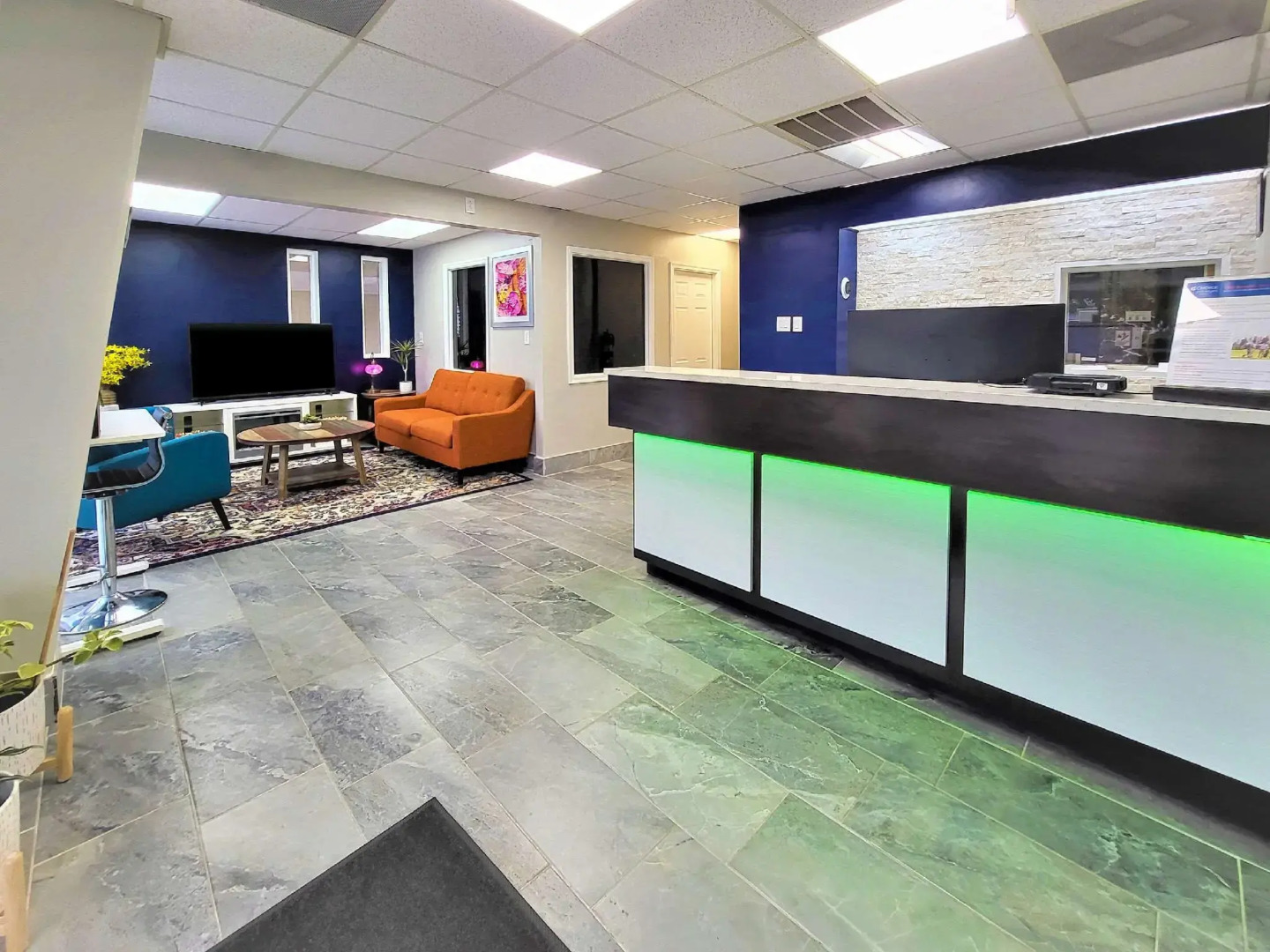 Motel 6 Norfolk, VA – East Little Creek