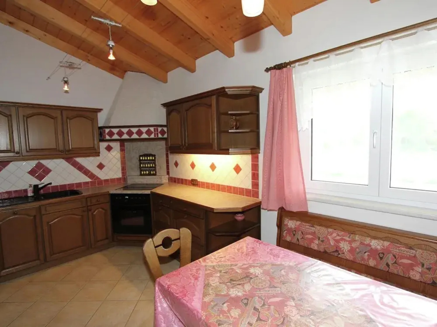 Cozy Chalet With Balcony in Imst