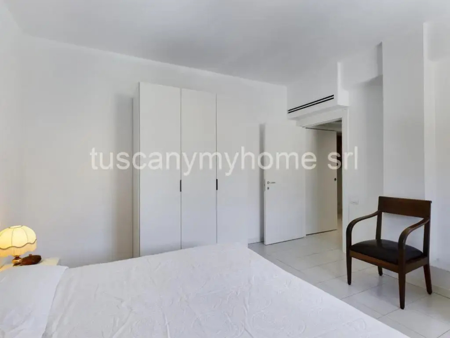 MAYFLOWER terrazza vista mare e posto auto a 50 metri dal mare