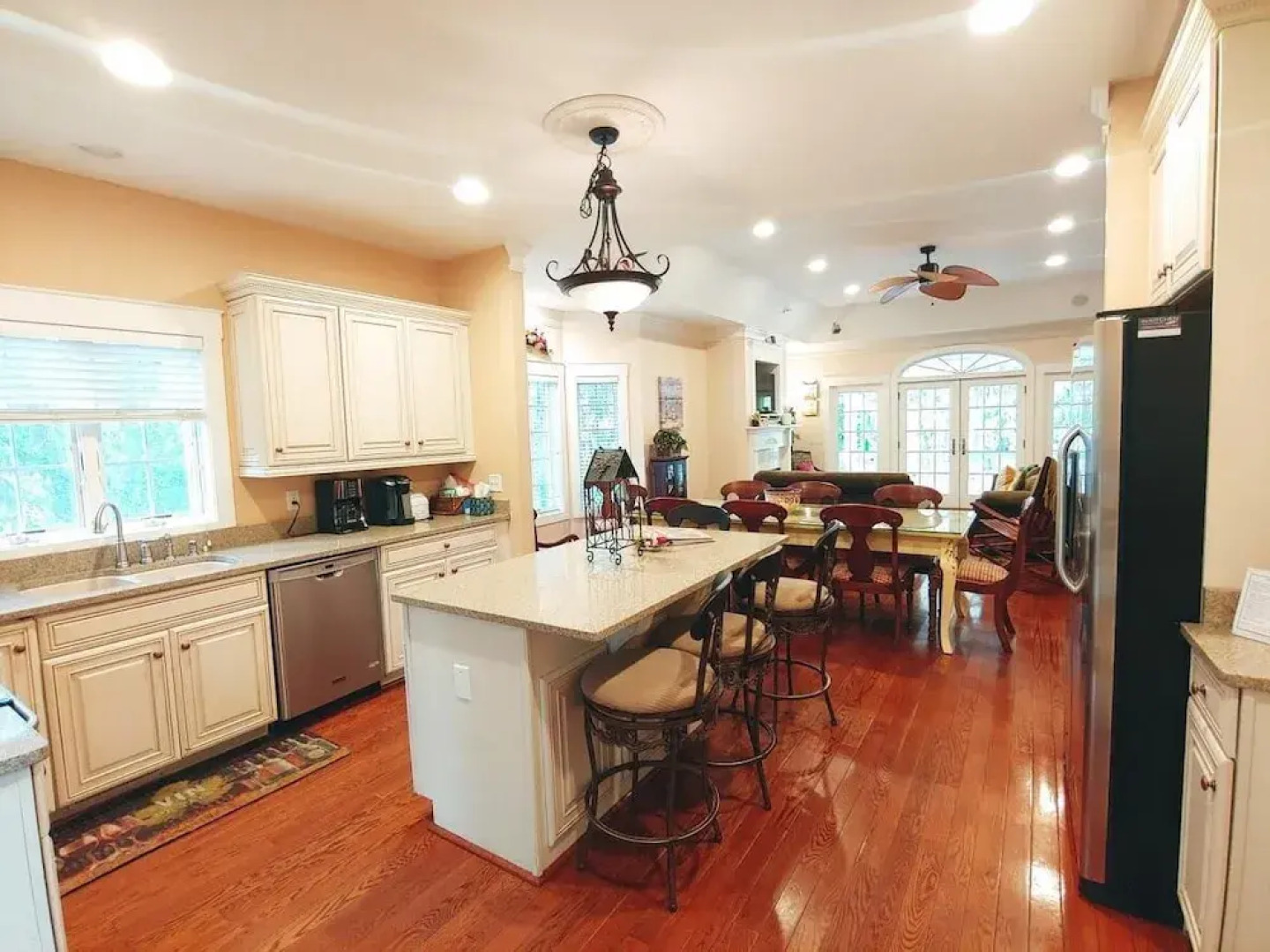 Luxurious Southern Belle 1 Beach Home