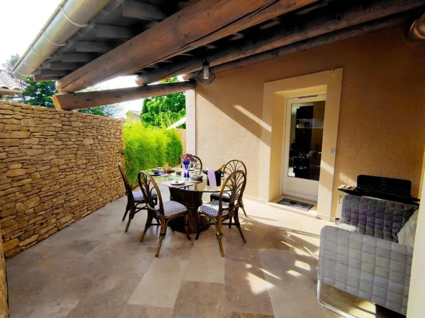 Au Murmure de la Sorgue