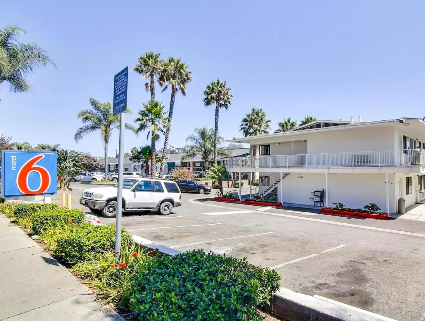 Motel 6 Santa Barbara, CA - State Street