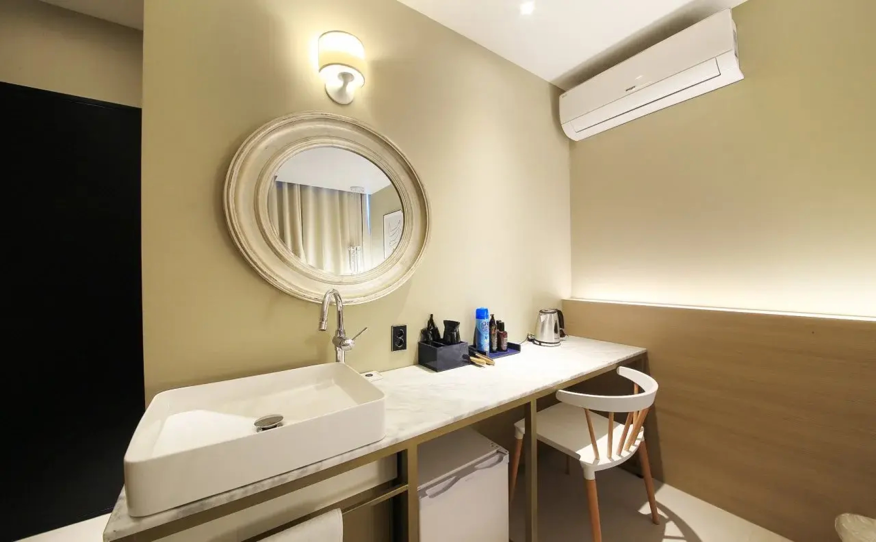 Hotel yaja wirye