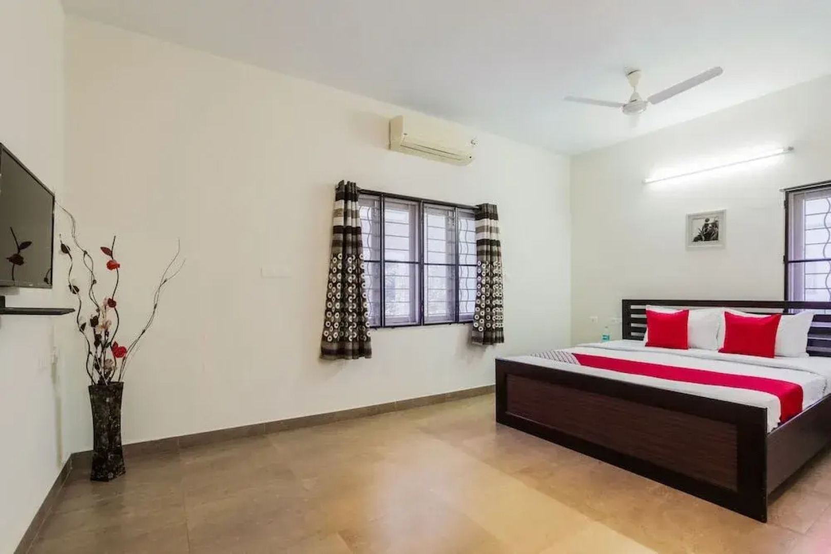 Oyo 46628 Pheonix Inn