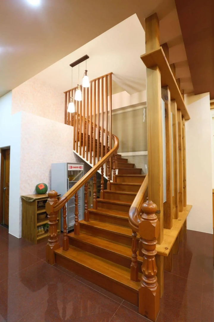 Happy Happy Okgo B&B