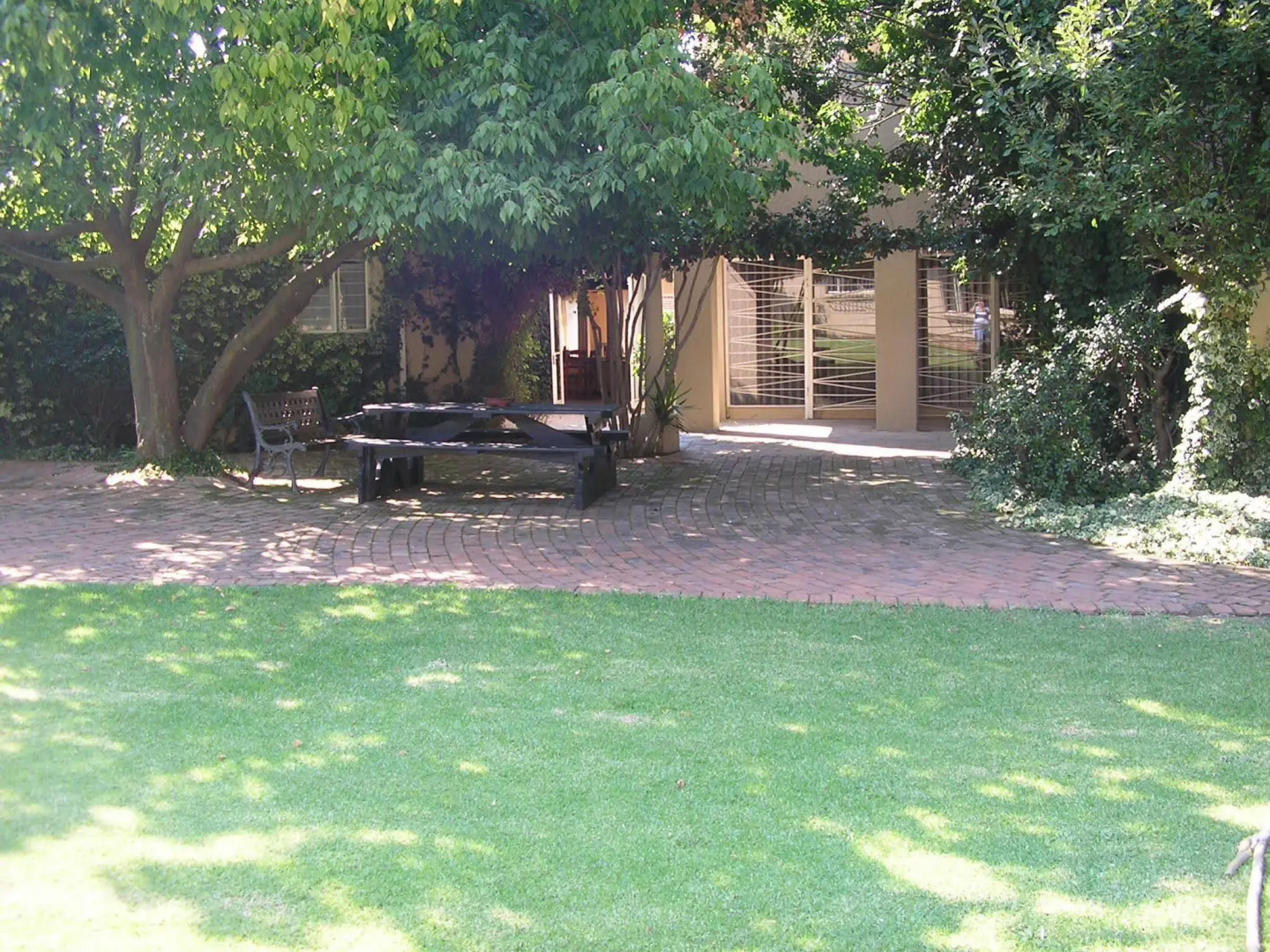 Airport Lodge Guest House