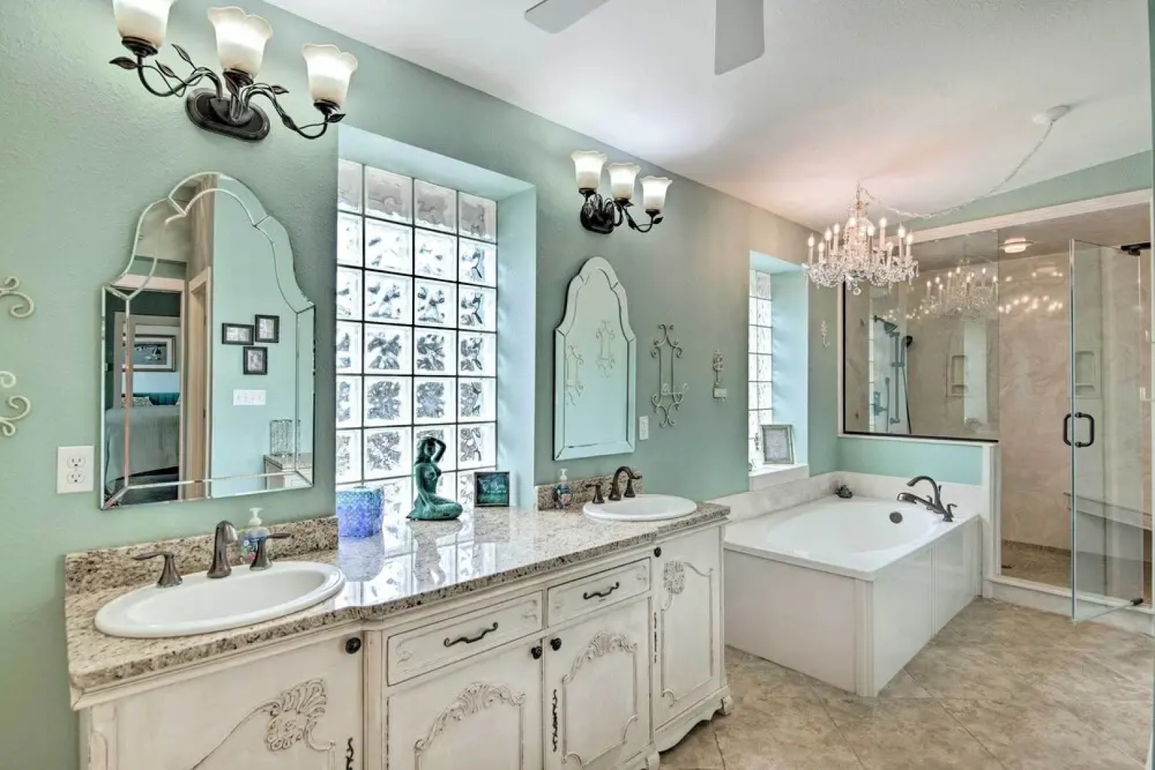 1 Mi to Dtwn Rockport: 'ocean Pearl' House