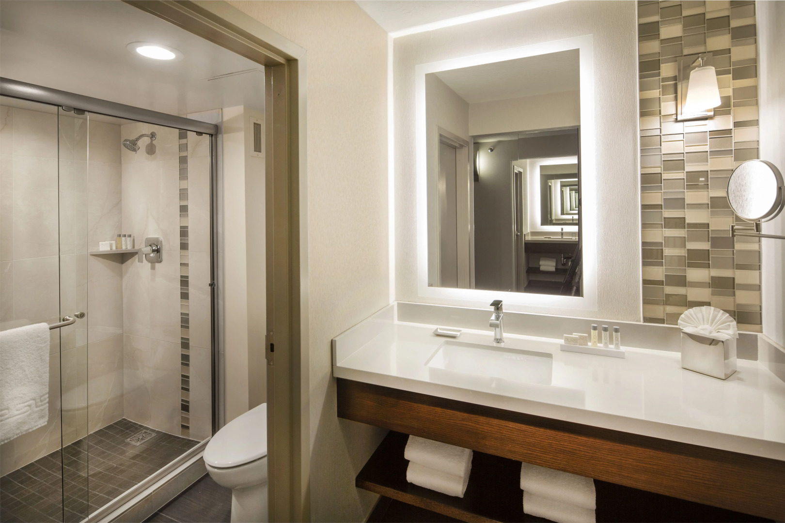 Silver Legacy Reno- A Caesars Rewards Destination