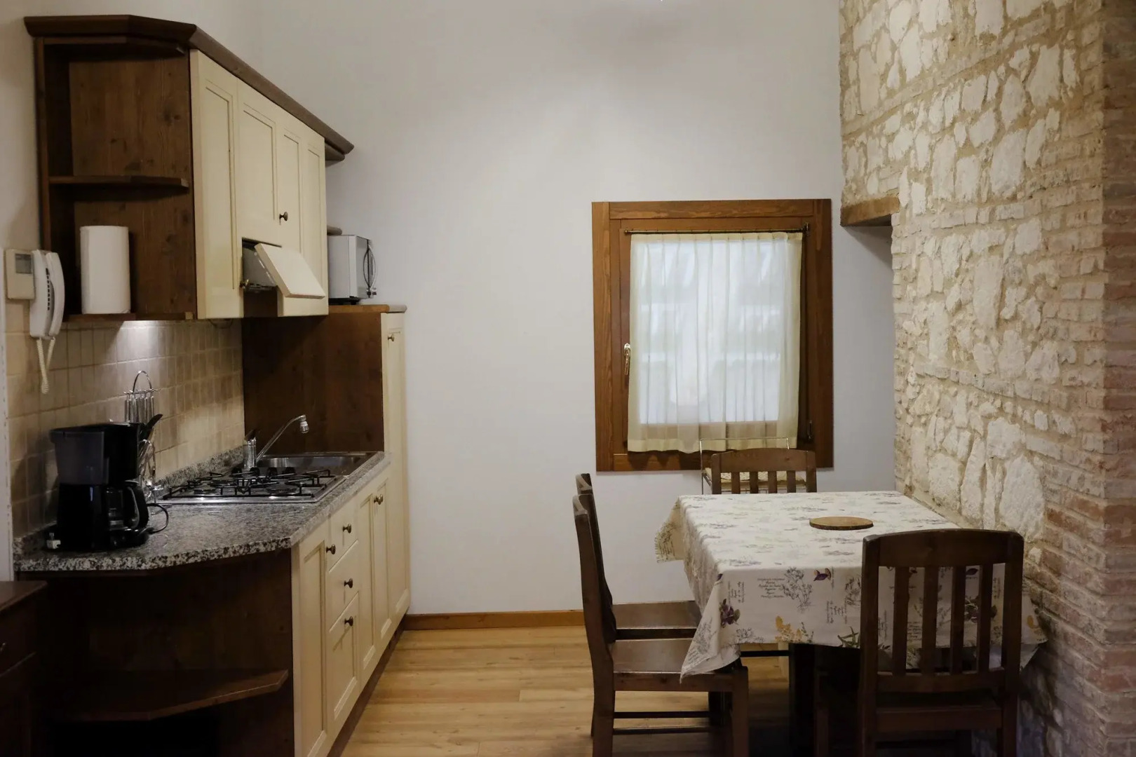 Noci apartment with two bedrooms and one bathroom on the first floor (apartment 3)