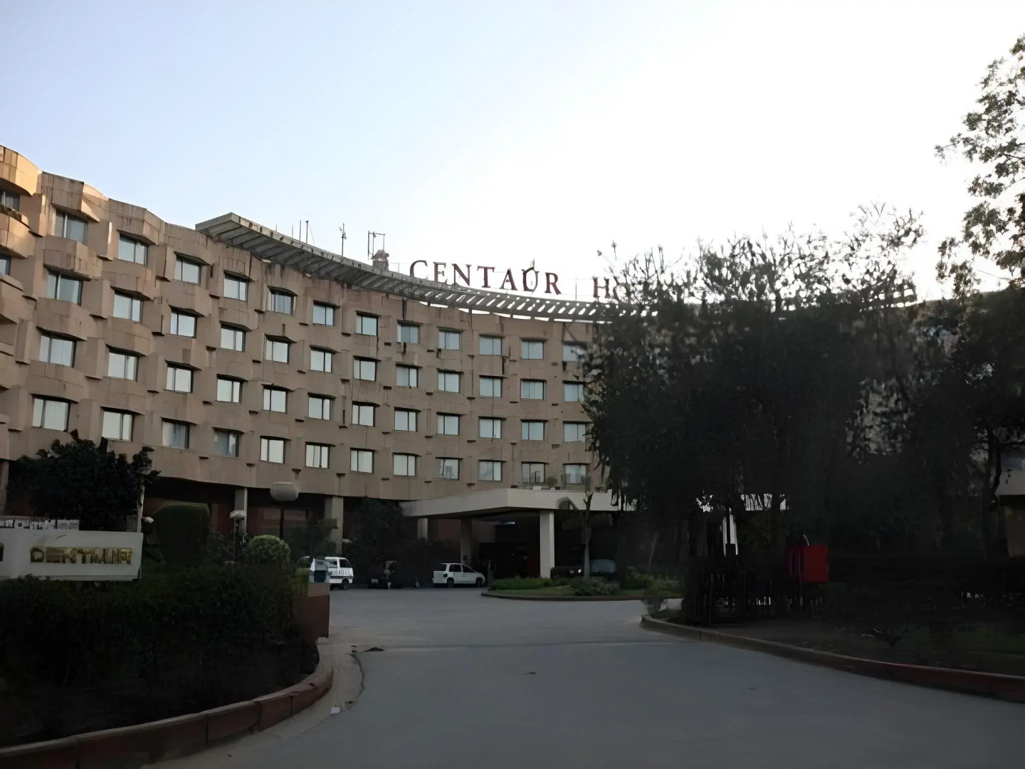 Centaur Hotel IGI Airport