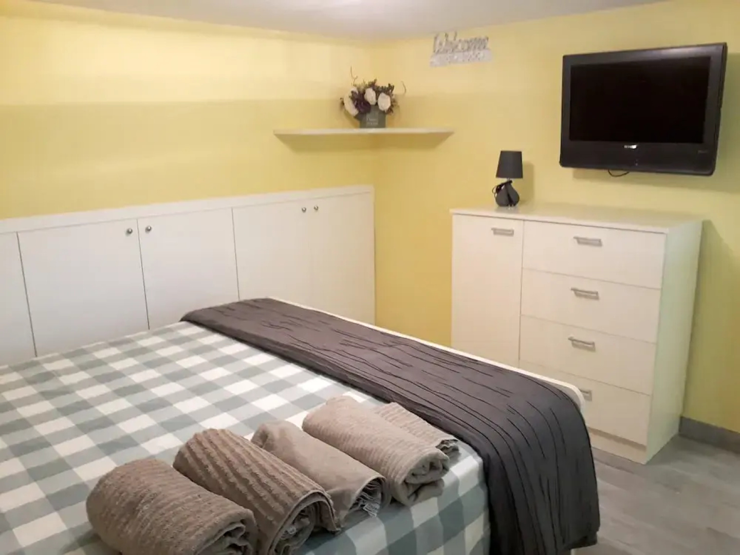 Apartment With 2 Bedrooms in Napoli, With Wifi