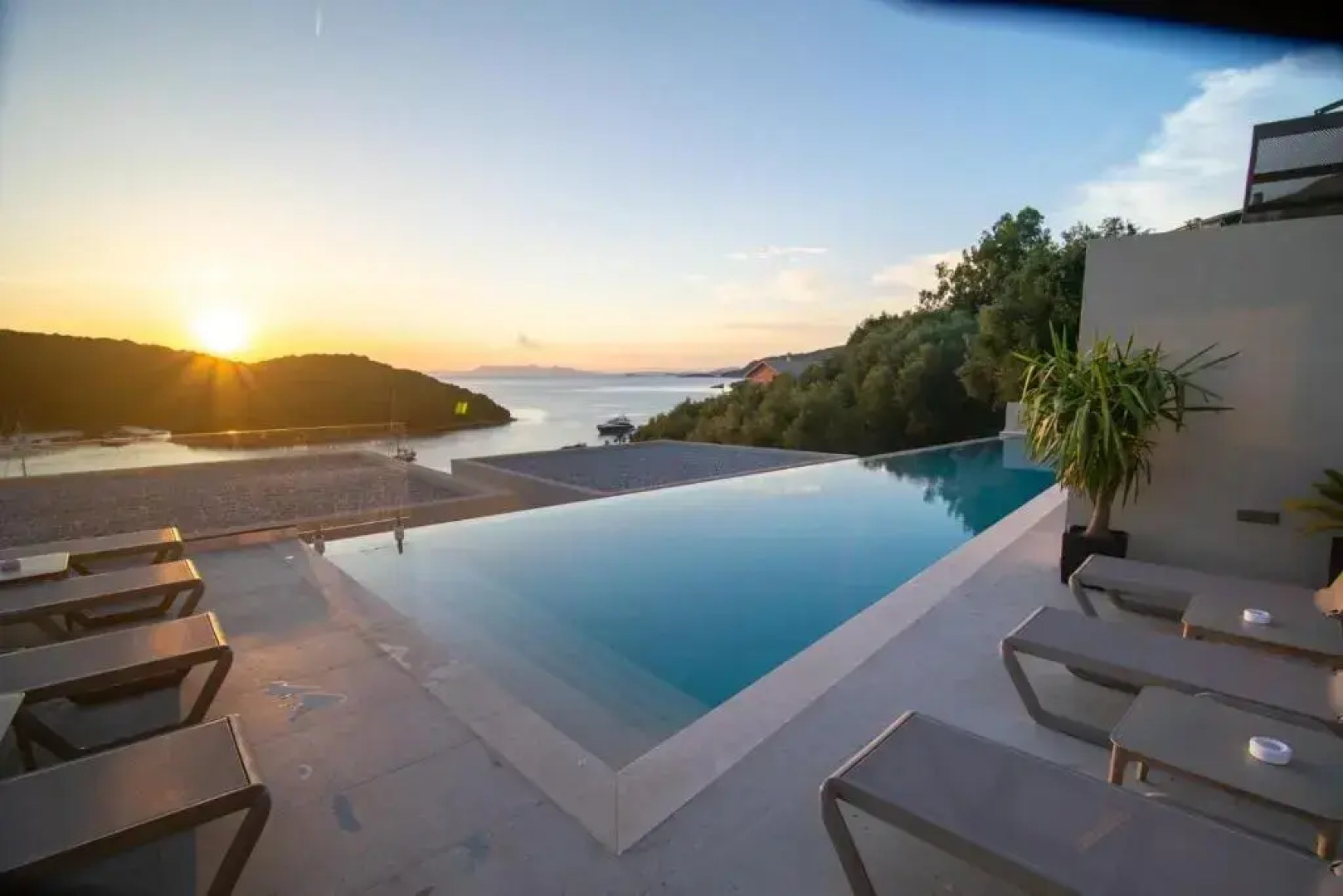 Sivota Deamaris Luxury Boutique Hotel