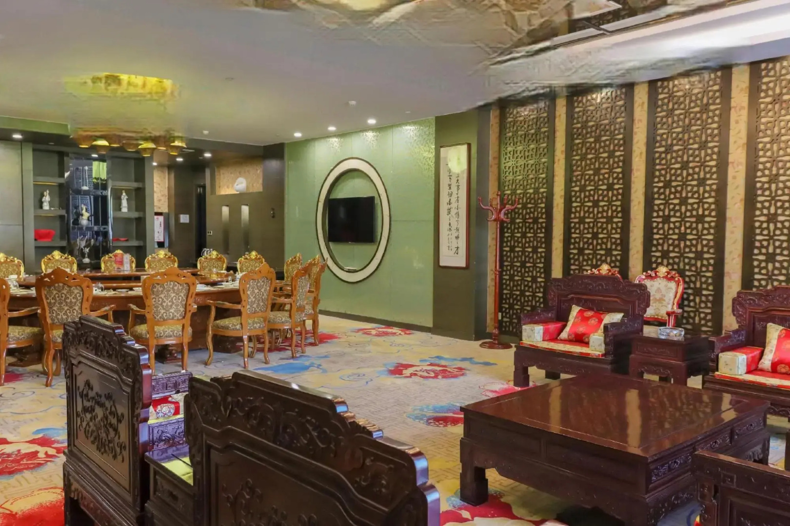 Gold Harbour Holiday Hotel