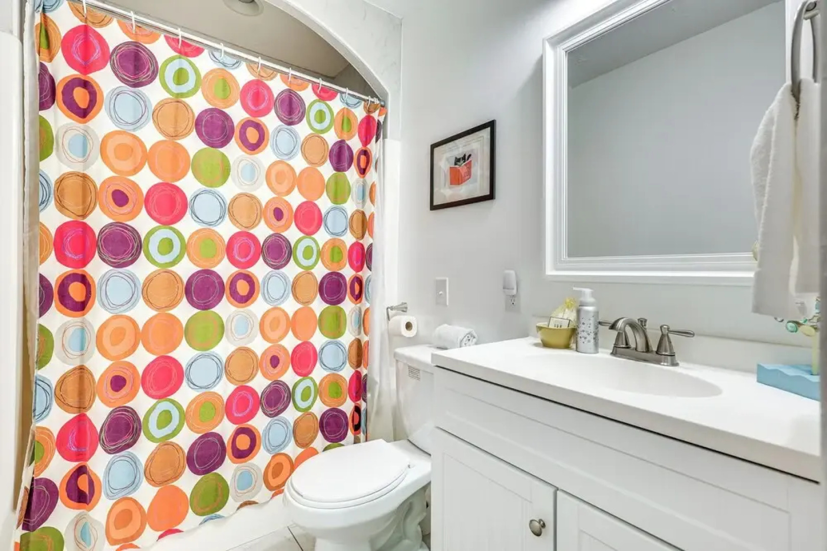 Oak Island Cottage: Minutes to Long Beach!