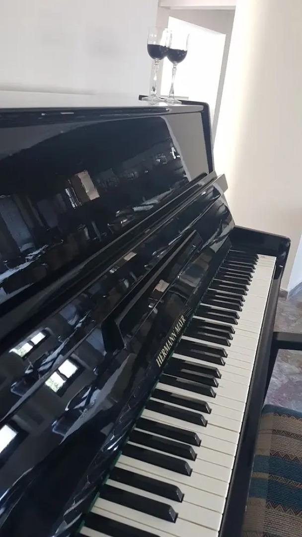 Ileri Hotel & Apartments