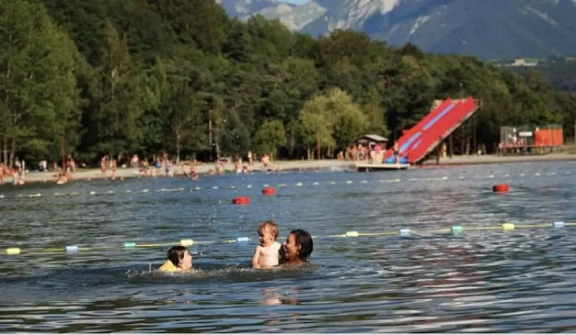 Les Cabanes Enchantées
