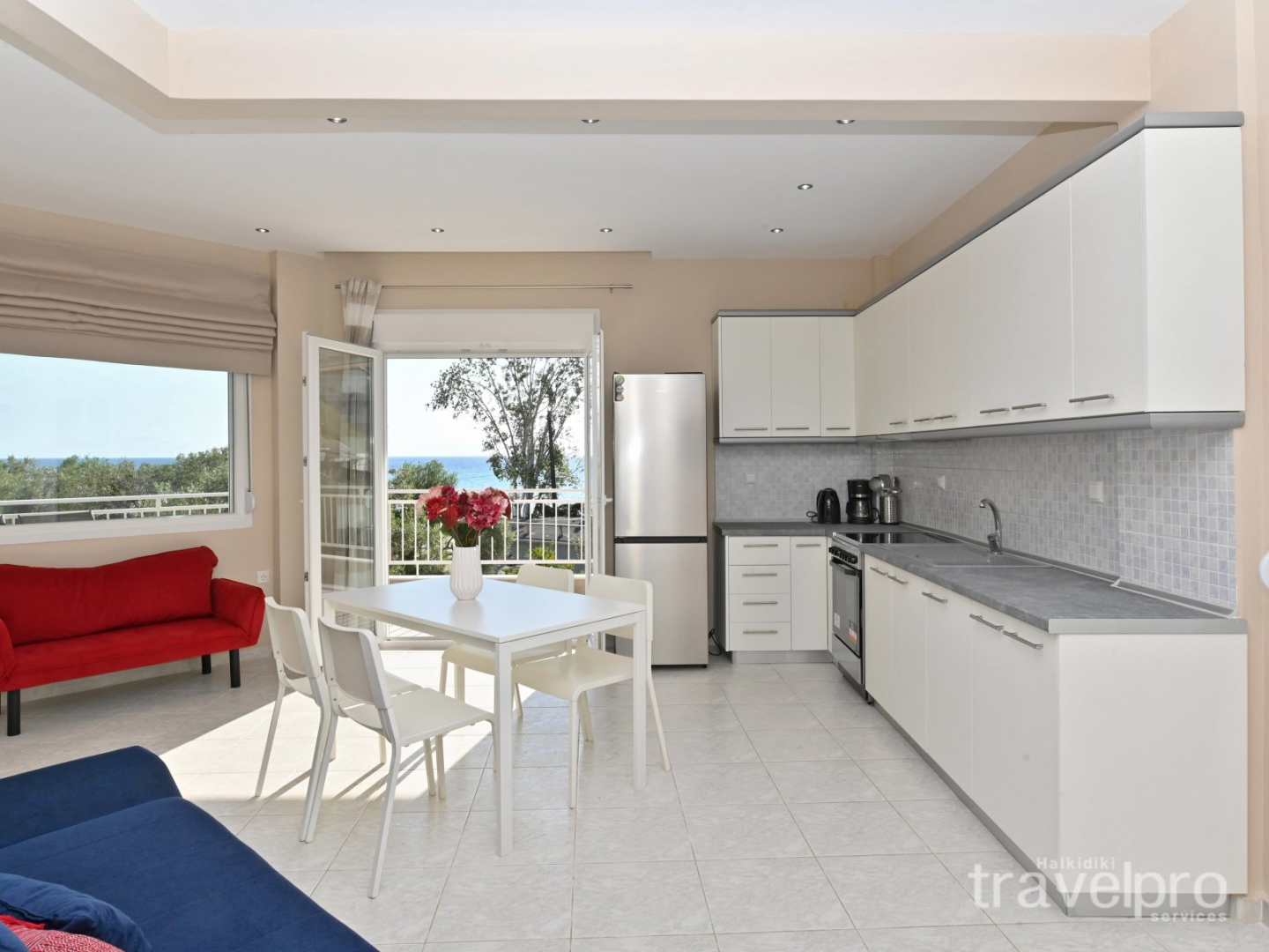 Sabbia Seafront Apartment  2 by TravelPro Serv...