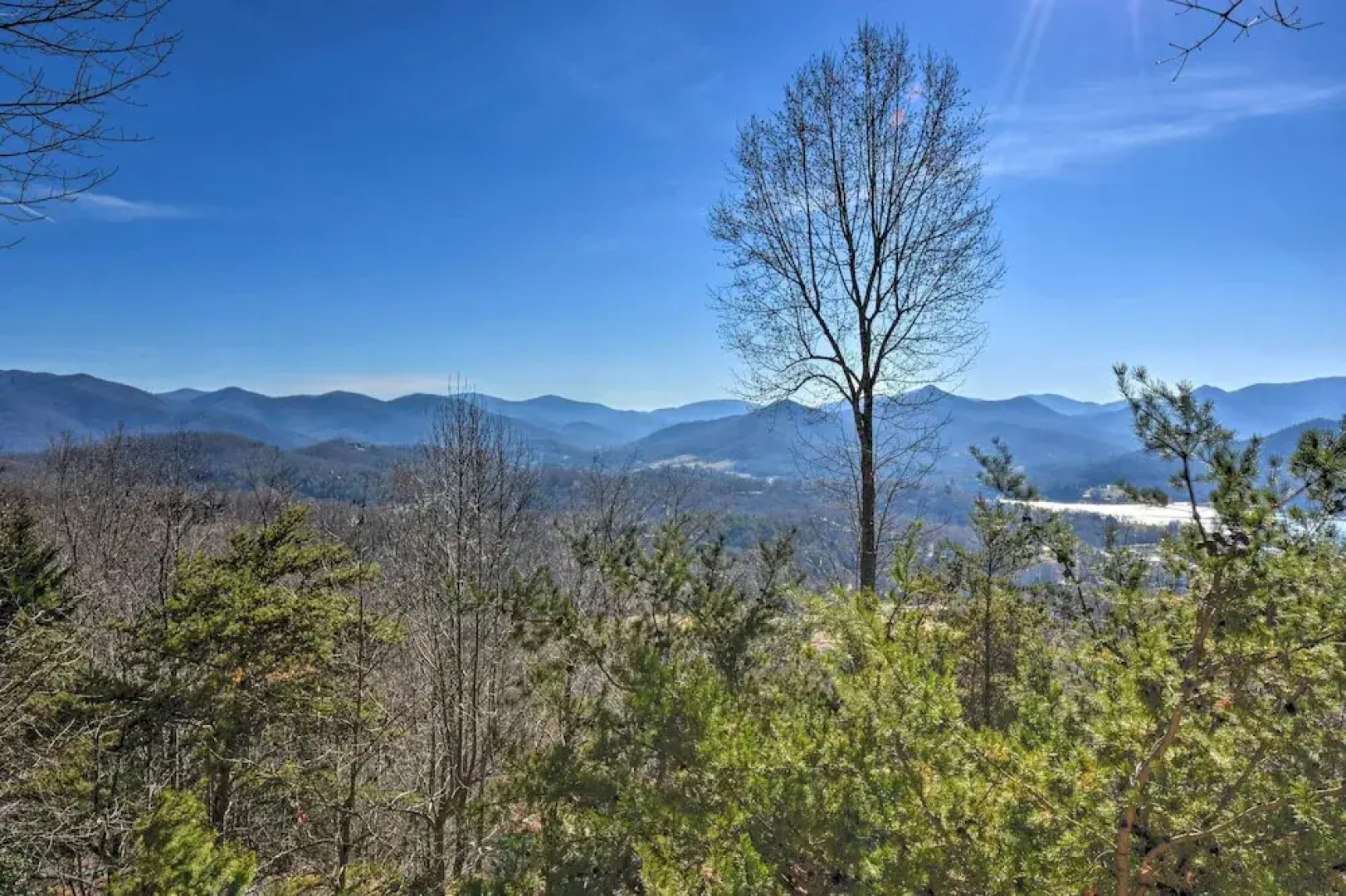 Stunning Mtn Getaway ~ 1 Mi to Lake Chatuge!