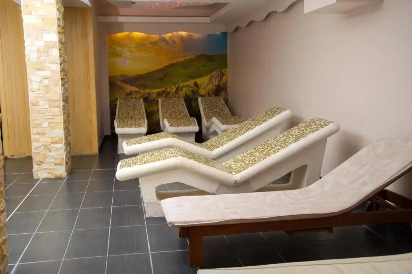 MISS Premier 19 Milmari