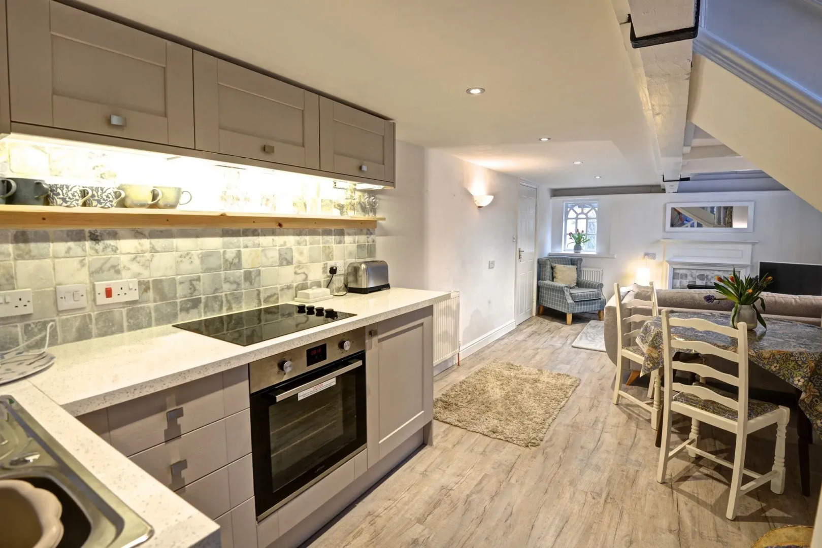 Holiday Cottages and North Star Apartment