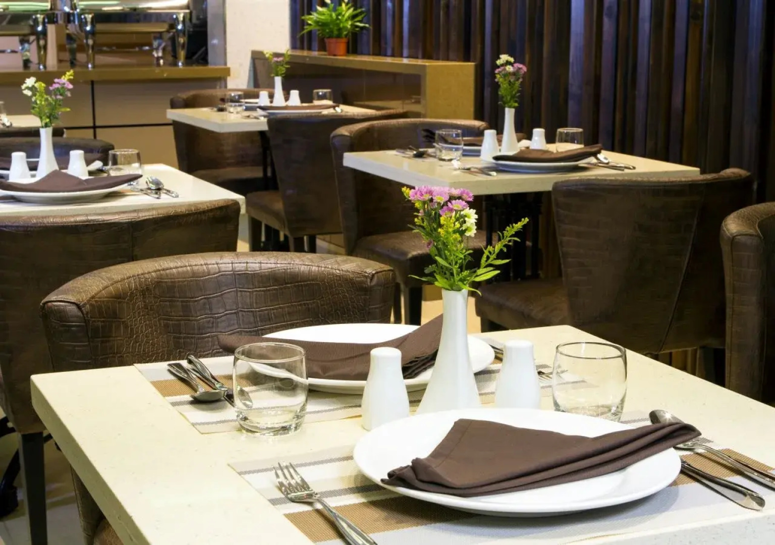 Somerset Inn