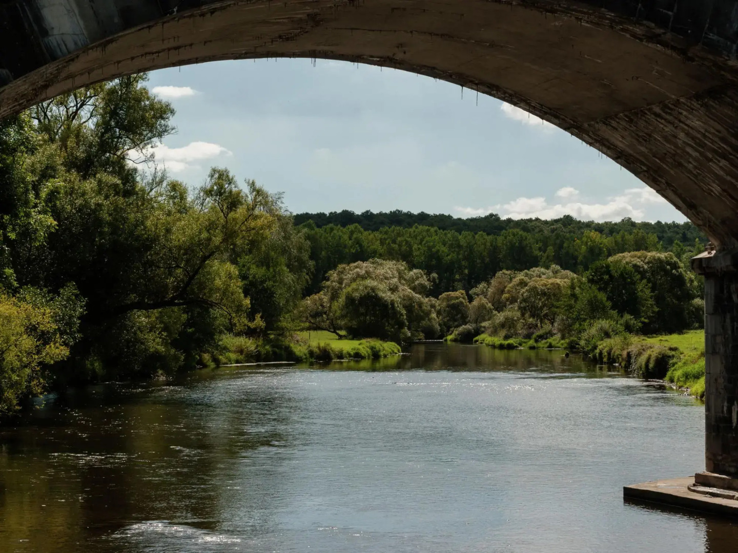 Pastoral villa in Heure with bubble bath, sauna, terrace and large garden