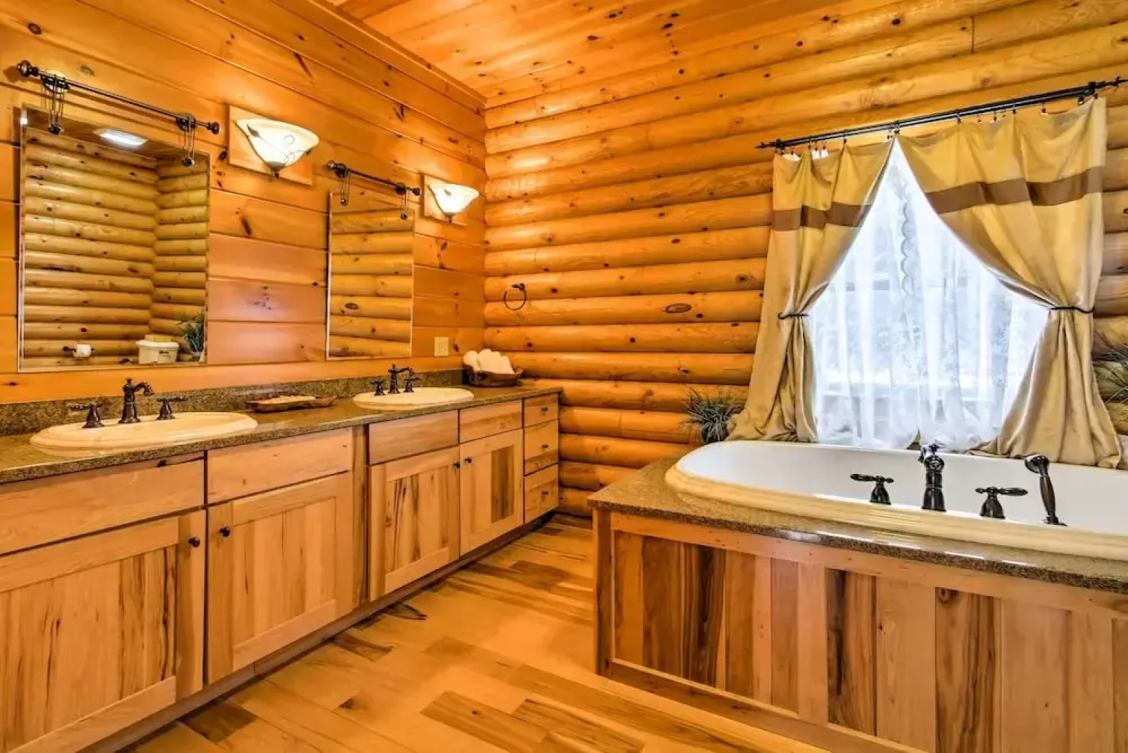 Spacious Twin Mountain Vacation Rental on 5 Acres!